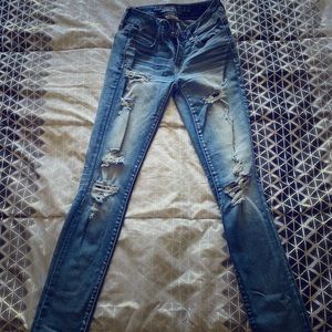 Distress Jeans